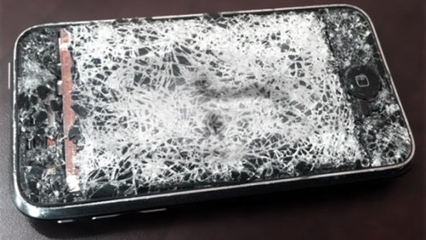 broken-iphone